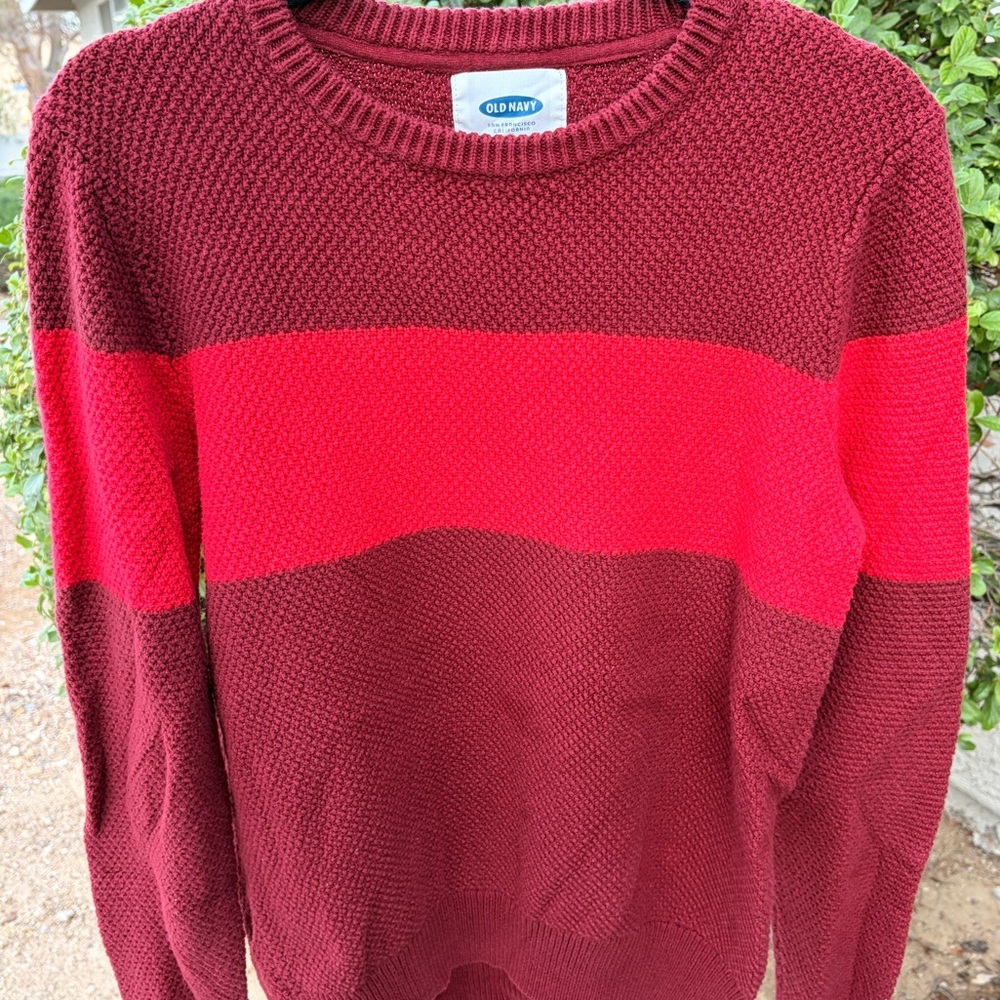 Men’s Burgundy and red striped cable knit Old Navy sweater